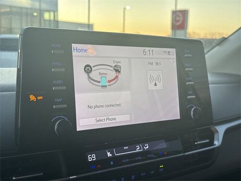 Used 2021 Toyota Sienna LE w/ LE Plus Package image 16