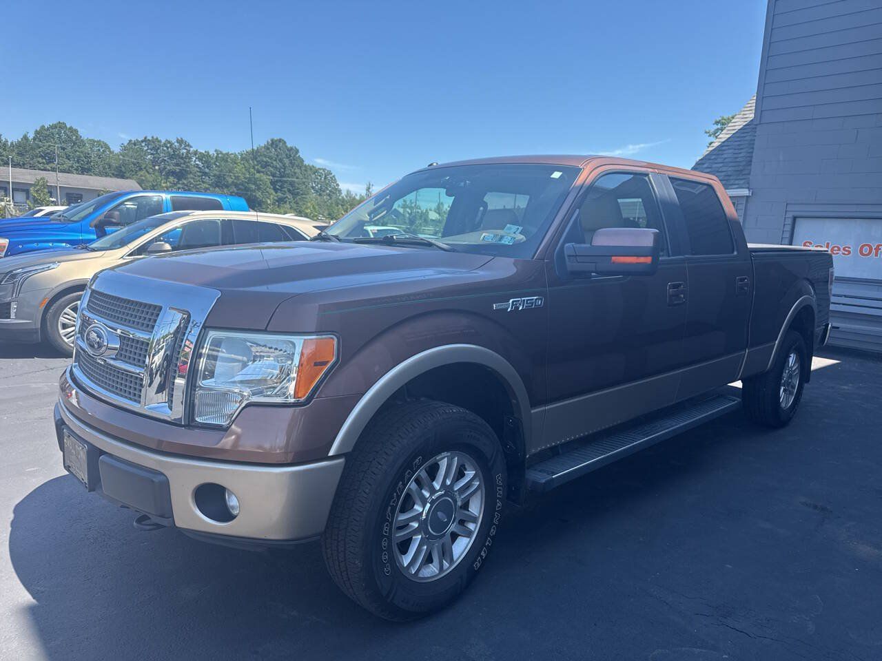 Used 2011 Ford F150 Lariat w/ Lariat Plus Pkg AWD/4WD image 3
