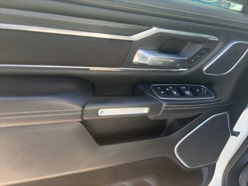 Used 2023 RAM 1500 Laramie AWD/4WD image 17