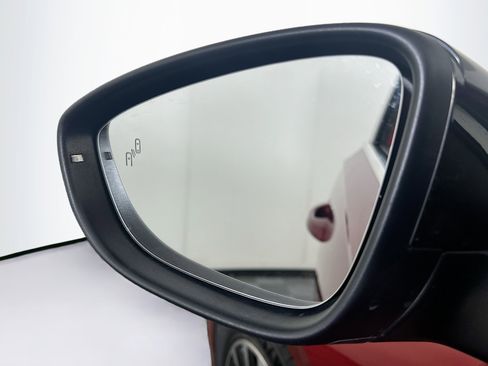 Used 2022 Volkswagen Passat 2.0T image 16