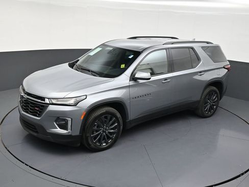 Used 2024 Chevrolet Traverse RS image 12