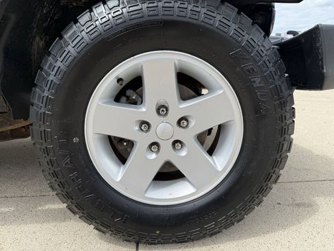 Used 2009 Jeep Wrangler X AWD/4WD image 10