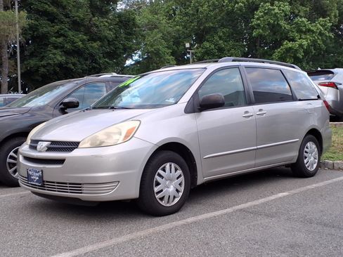 Used 2004 Toyota Sienna CE FWD image 12