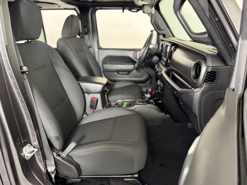 Used 2022 Jeep Wrangler Unlimited Sport AWD/4WD image 33