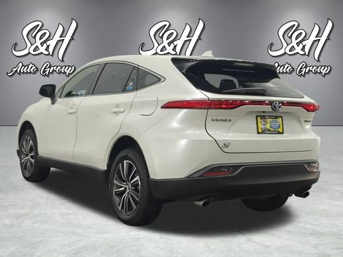 Used 2022 Toyota Venza LE image 20