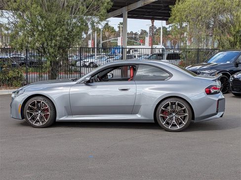 Used 2025 BMW M2 w/ Lighting Package image 6