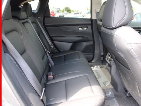 New 2025 Nissan Murano SL image 16