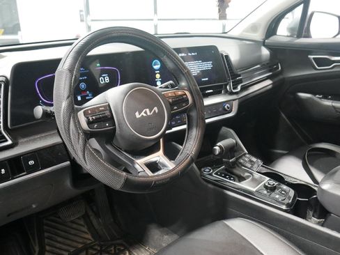 Used 2023 Kia Sportage EX image 9