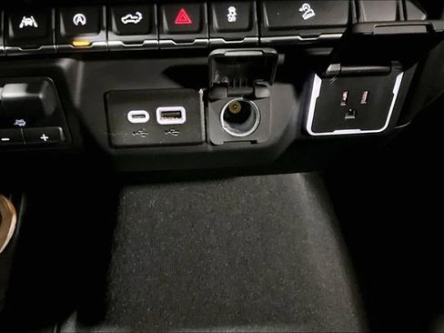 Certified 2023 Chevrolet Silverado 1500 Custom Trail Boss AWD/4WD image 24