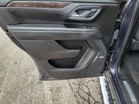 Used 2023 Chevrolet Tahoe Z71 w/ Luxury Package image 15