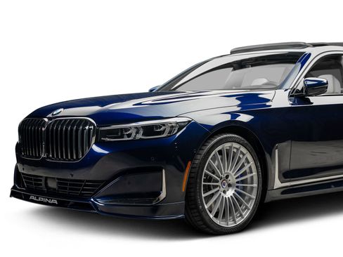 Used 2022 BMW ALPINA B7 xDrive AWD/4WD image 10