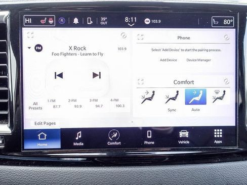 Used 2023 Chrysler Pacifica Touring-L FWD image 28