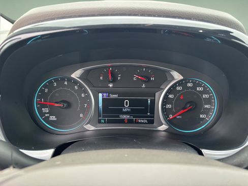 Used 2019 Chevrolet Traverse LT image 12