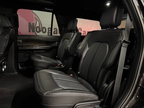 Used 2021 Ford Expedition Limited image 23