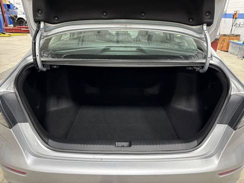 Used 2024 Honda Accord EX image 11