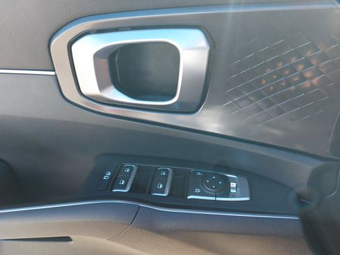 Used 2022 Kia Sorento S w/ Panoramic Sunroof Package image 30