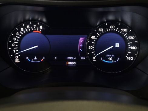 Used 2013 Lincoln MKZ image 23