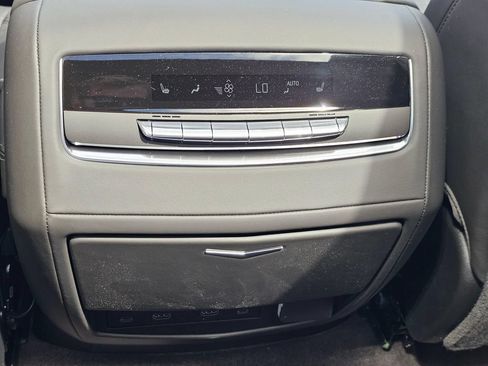 New 2026 Cadillac Escalade ESV Platinum Sport AWD/4WD image 19