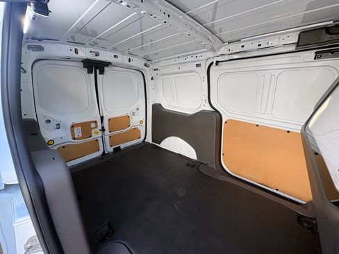 Used 2022 Ford Transit Connect XL FWD image 24