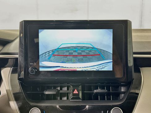 Certified 2025 Toyota Corolla LE FWD image 24