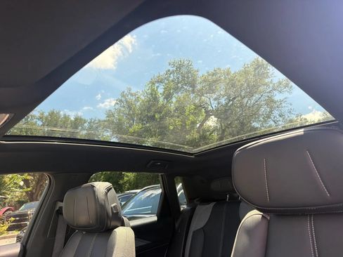 Used 2024 Cadillac Lyriq Tech RWD image 12