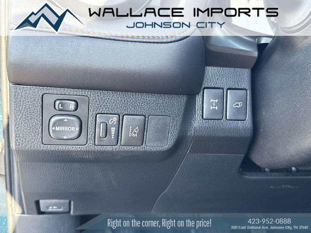 Used 2017 Toyota RAV4 SE AWD/4WD image 31