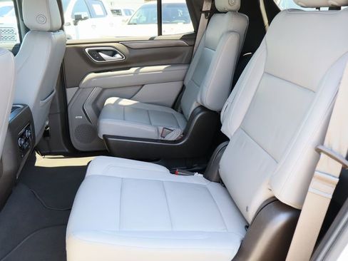 Used 2023 Chevrolet Tahoe LT w/ Luxury Package image 25