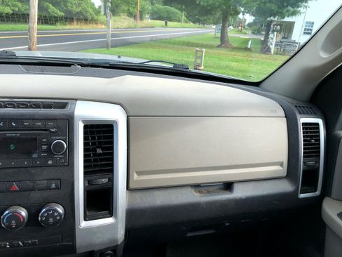 Used 2010 Dodge Ram 2500 Truck SLT w/ HD Snow Plow Prep Group image 28