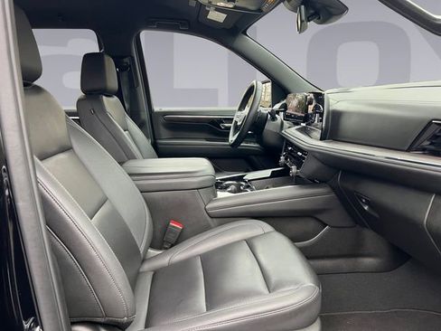 Certified 2025 Chevrolet Tahoe Z71 image 17