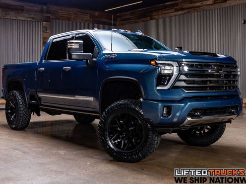 Used 2024 Chevrolet Silverado 2500 High Country w/ High Country Premium Package image 1