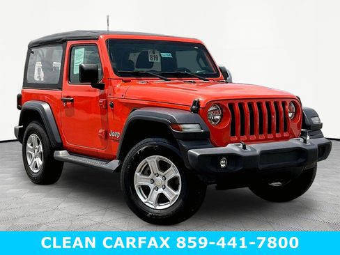 Used 2018 Jeep Wrangler Sport AWD/4WD image 3