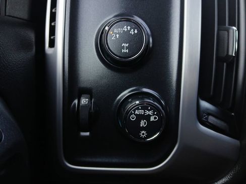 Used 2018 GMC Sierra 1500 SLT AWD/4WD image 12