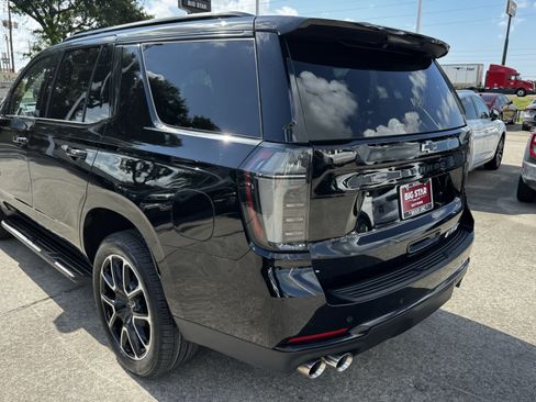 Used 2025 Chevrolet Tahoe RST w/ Comfort Package AWD/4WD image 8