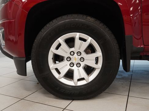 Used 2018 Chevrolet Colorado LT w/ LT Convenience Package AWD/4WD image 15
