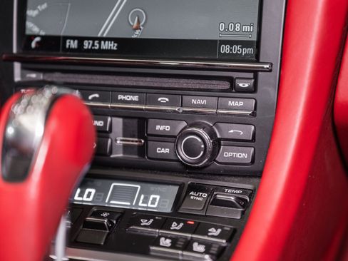 Used 2016 Porsche 911 Carrera S image 32