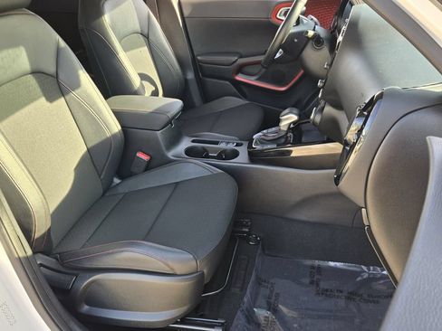 Used 2023 Kia Soul GT-Line w/ GT-Line Technology Package FWD image 16