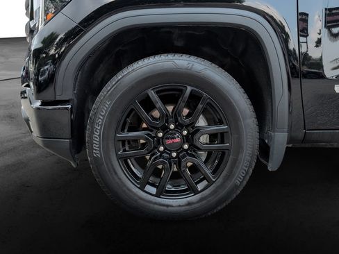 Used 2024 GMC Sierra 1500 Elevation AWD/4WD image 9