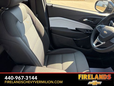New 2026 Chevrolet Trax LT w/ Driver Confidence Package image 27