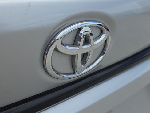 Used 2024 Toyota Corolla LE FWD image 9