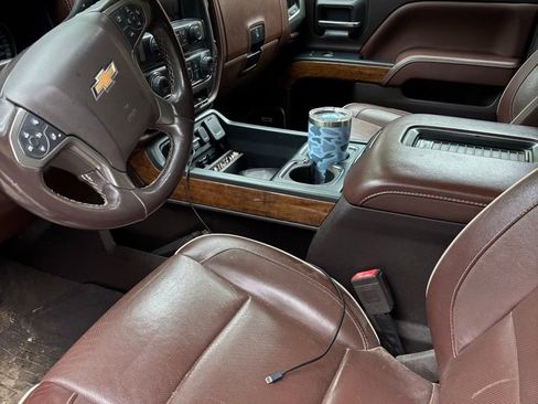 Used 2018 Chevrolet Silverado 1500 High Country AWD/4WD image 6