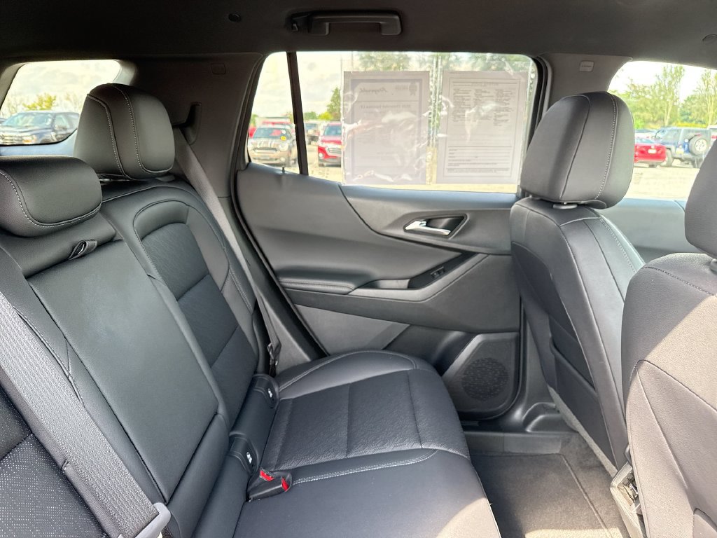 Used 2026 Chevrolet Equinox LT w/ Convenience Package II AWD/4WD image 6