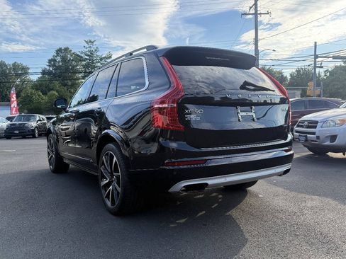 Used 2018 Volvo XC90 T6 Momentum w/ Convenience Package AWD/4WD image 7