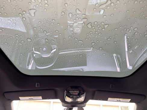 Certified 2025 BMW iX xDrive50 image 33