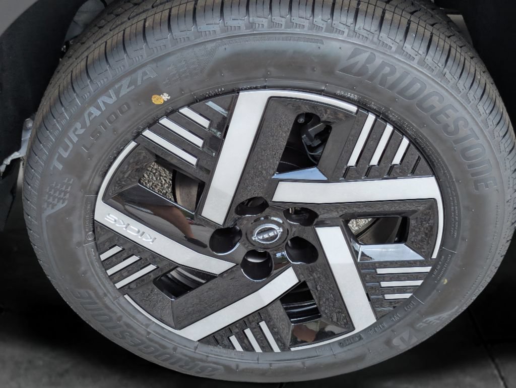 New 2026 Nissan Kicks SV w/ Cold Weather Package FWD image 13