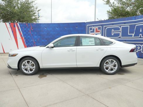 New 2026 Honda Accord LX image 10