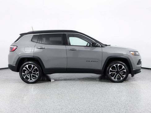 Used 2023 Jeep Compass Limited AWD/4WD image 10