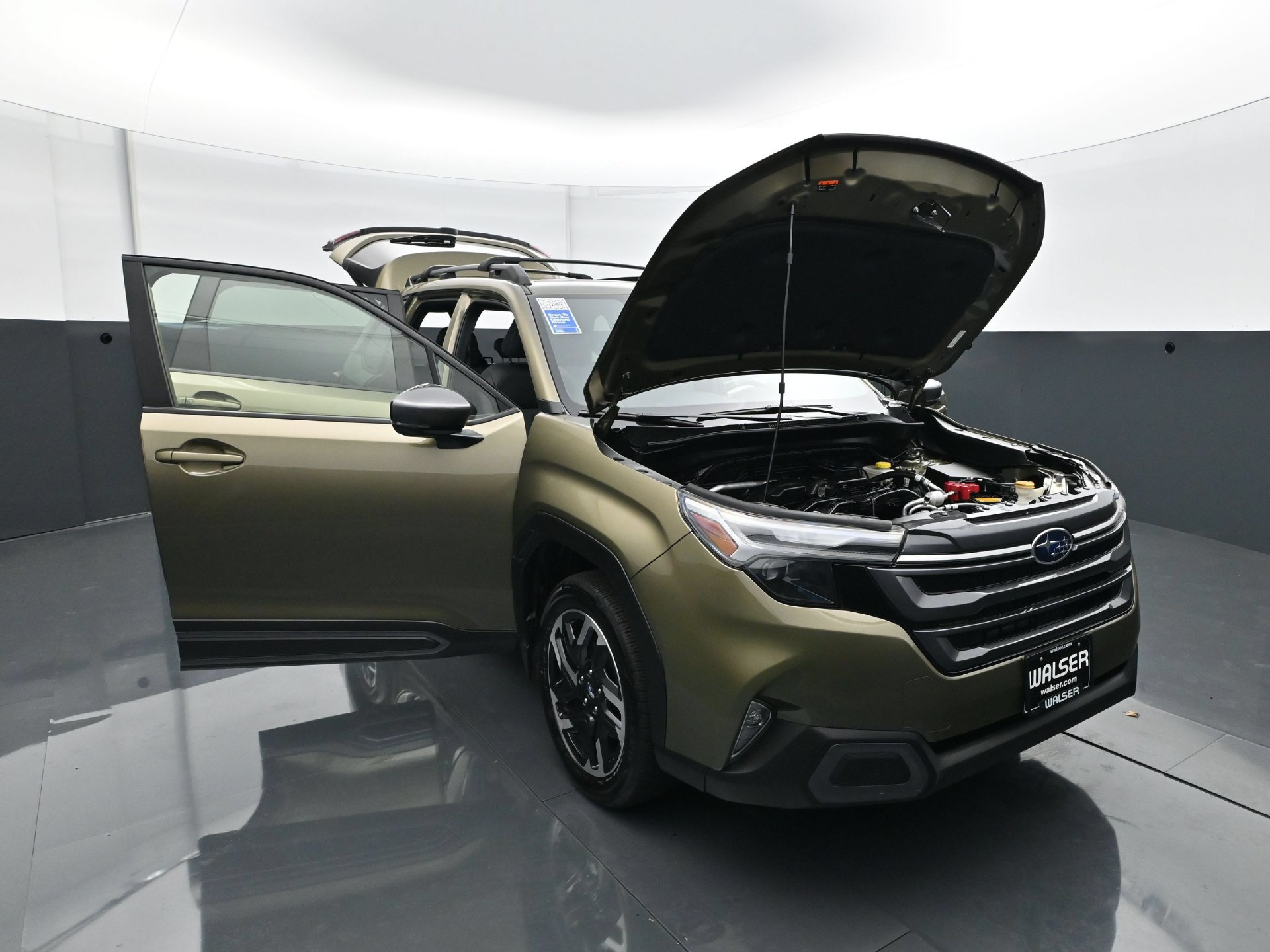 Used 2025 Subaru Forester Limited AWD/4WD image 39