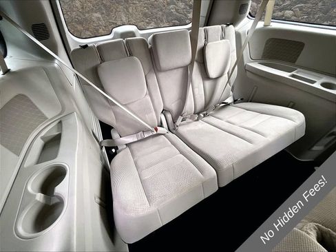 Used 2019 Dodge Grand Caravan SE w/ UConnect Hands-Free Group FWD image 22