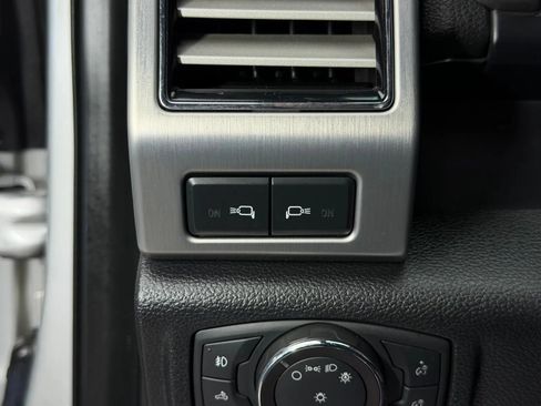 Used 2019 Ford F150 Platinum AWD/4WD image 33