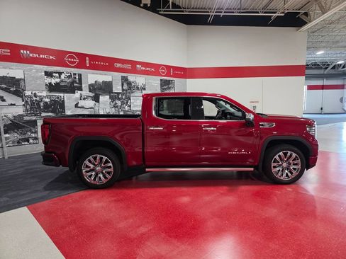 Certified 2024 GMC Sierra 1500 Denali w/ Denali Reserve Package AWD/4WD image 2